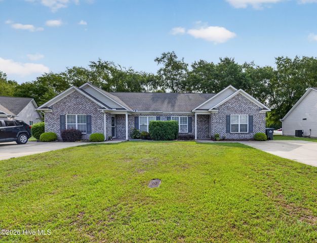 2552 Saddleback Drive B, Winterville, NC 28590