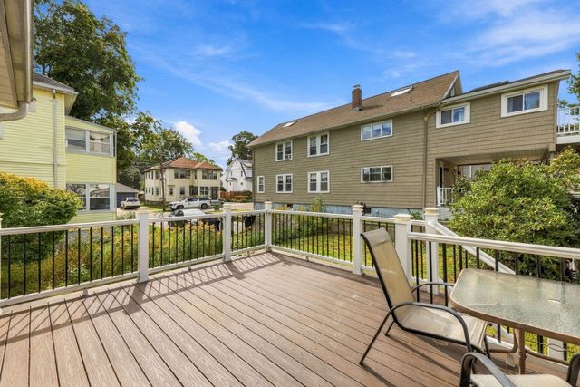 70 Hovey St, Watertown, MA 02472