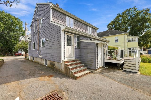 70 Hovey St, Watertown, MA 02472