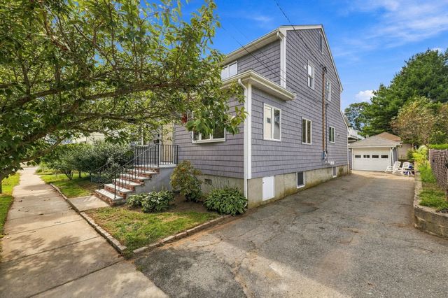 70 Hovey St, Watertown, MA 02472