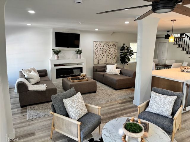 173 Glendora Avenue, Long Beach, CA 90803