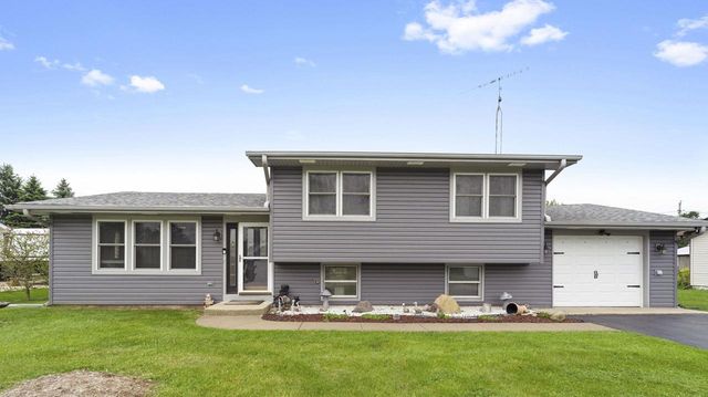 1937 Willow ROAD, Twin Lakes, WI 53181