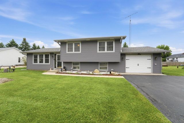 1937 Willow ROAD, Twin Lakes, WI 53181