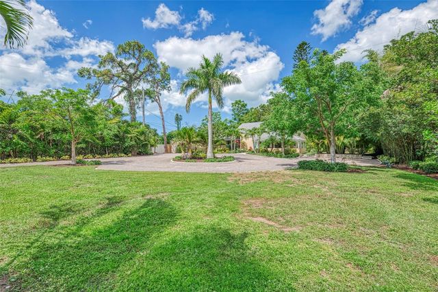 2137 WORRINGTON STREET, Sarasota, FL 34231