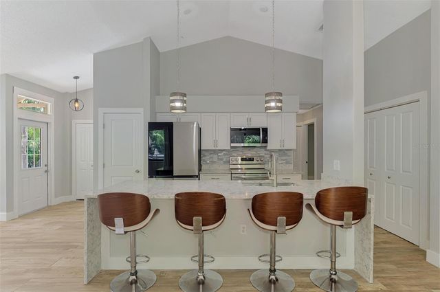 2137 WORRINGTON STREET, Sarasota, FL 34231