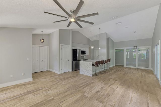 2137 WORRINGTON STREET, Sarasota, FL 34231
