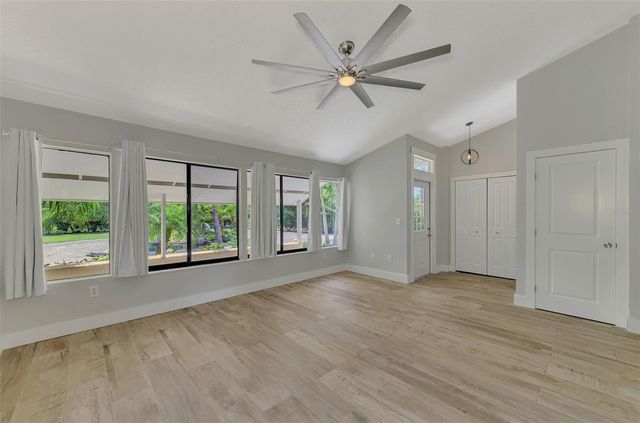 2137 WORRINGTON STREET, Sarasota, FL 34231