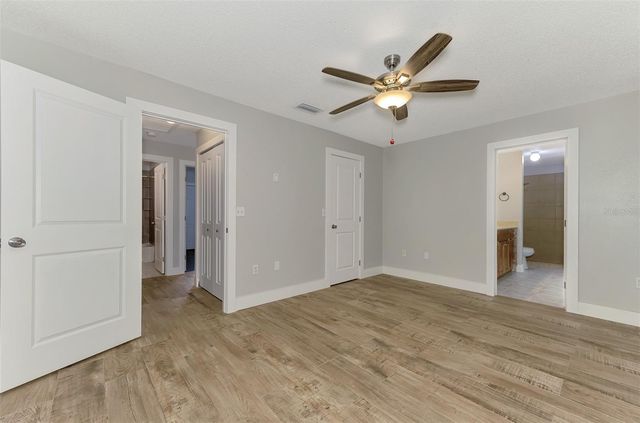 2137 WORRINGTON STREET, Sarasota, FL 34231
