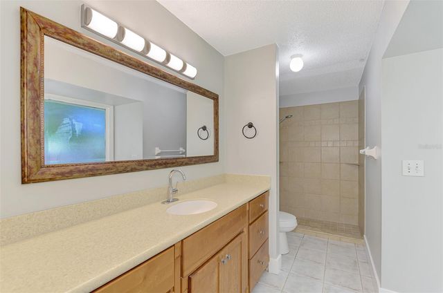 2137 WORRINGTON STREET, Sarasota, FL 34231