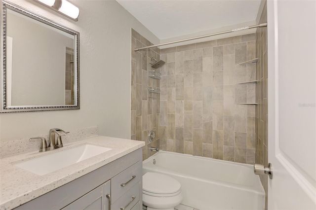 2137 WORRINGTON STREET, Sarasota, FL 34231