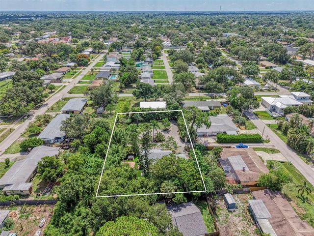 2137 WORRINGTON STREET, Sarasota, FL 34231