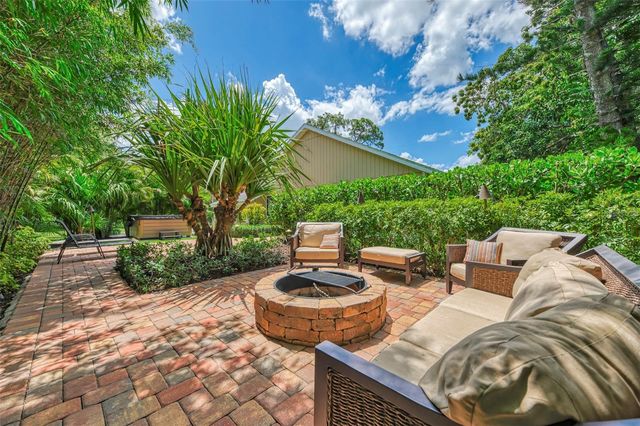 2137 WORRINGTON STREET, Sarasota, FL 34231