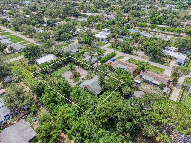 2137 WORRINGTON STREET, Sarasota, FL 34231