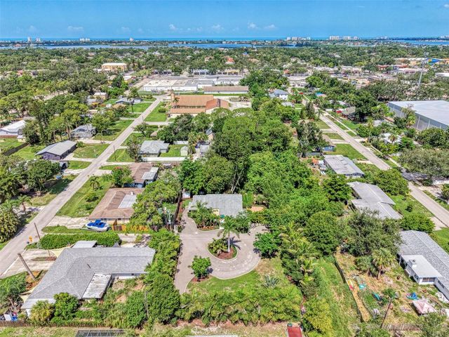 2137 WORRINGTON STREET, Sarasota, FL 34231