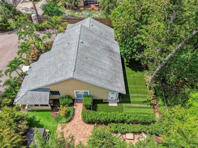 2137 WORRINGTON STREET, Sarasota, FL 34231