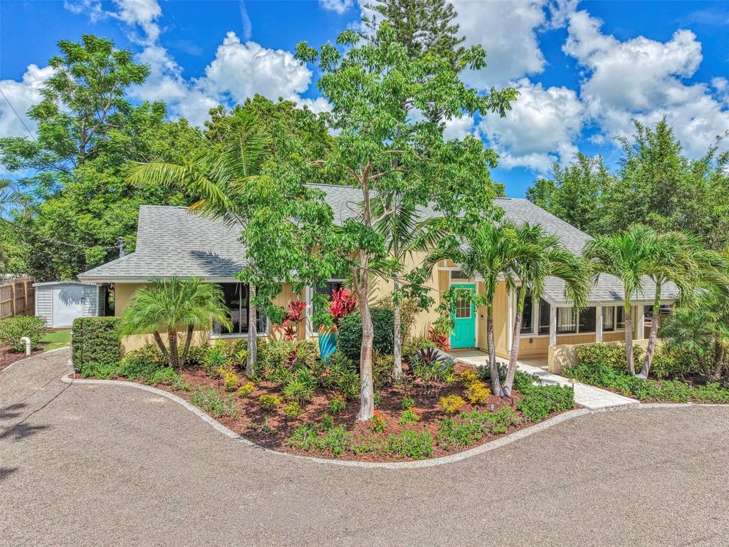 2137 WORRINGTON STREET, Sarasota, FL 34231