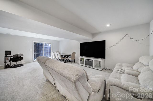 6710 Carradale Way, Charlotte, NC 28278