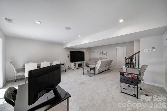 6710 Carradale Way, Charlotte, NC 28278