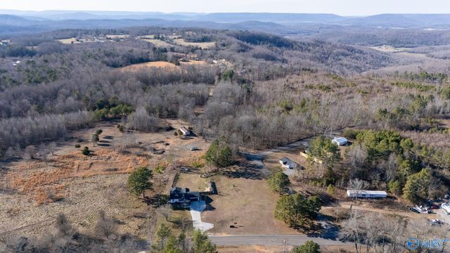 2145 Swearengin Road, Grant, AL 35747