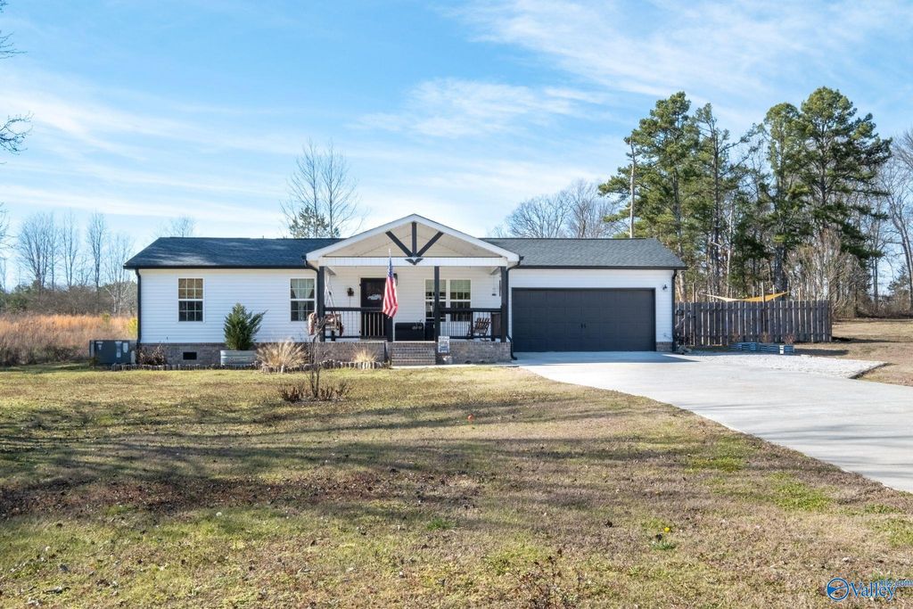 2145 Swearengin Road, Grant, AL 35747