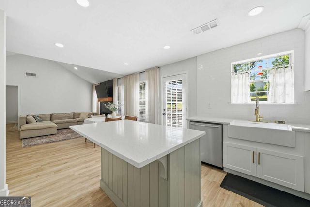 4357 Green Manor Way, Douglasville, GA 30135
