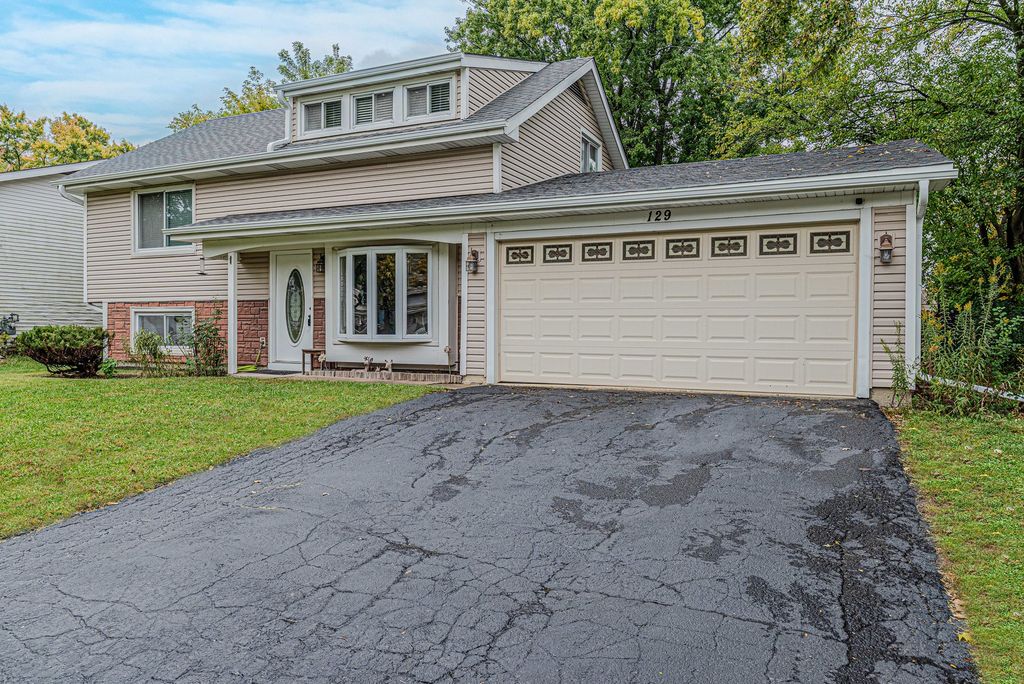 129 Delaware Drive, Bolingbrook, IL 60440 — photo 2