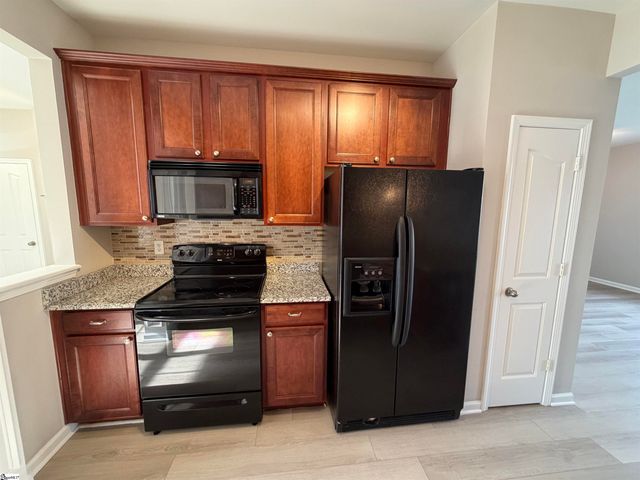 34 Swade Way, Greer, SC 29650