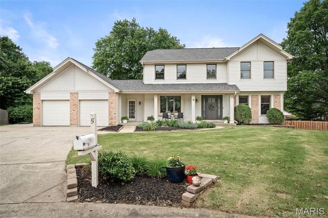 5 Sheran Court, St Charles, MO 63303