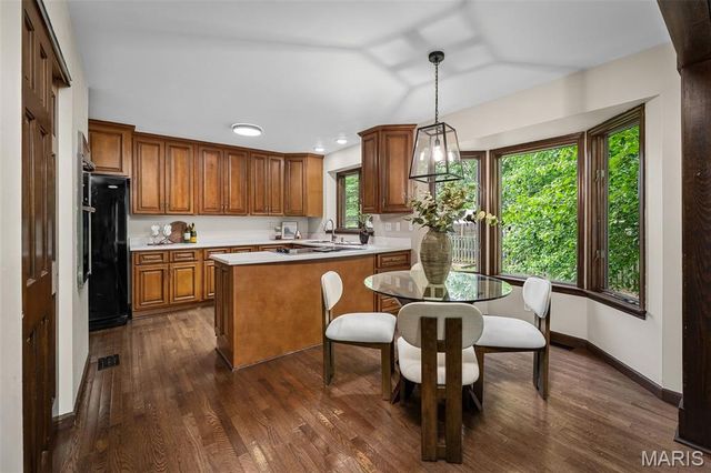 5 Sheran Court, St Charles, MO 63303