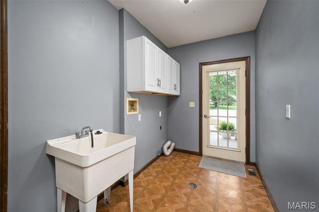 5 Sheran Court, St Charles, MO 63303
