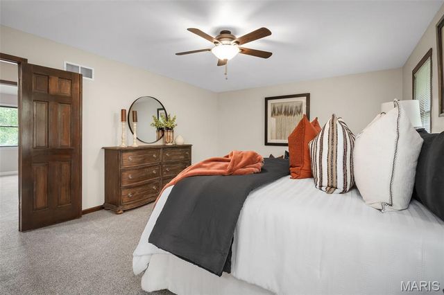 5 Sheran Court, St Charles, MO 63303