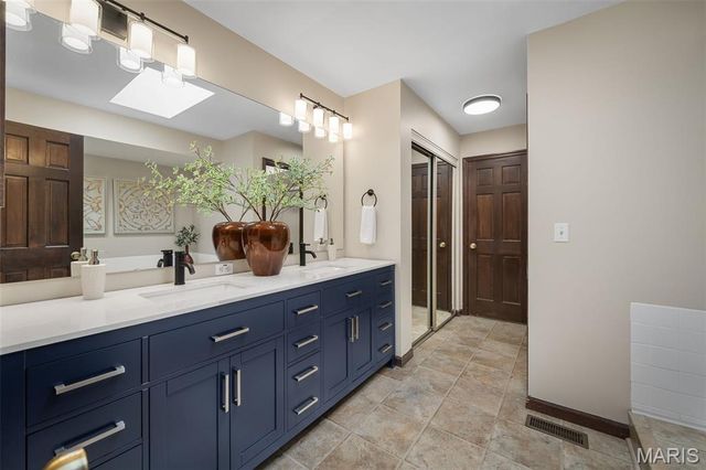 5 Sheran Court, St Charles, MO 63303