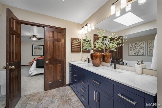 5 Sheran Court, St Charles, MO 63303