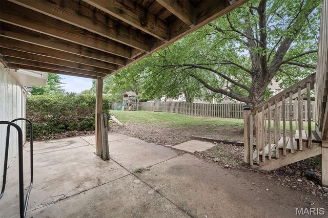 5 Sheran Court, St Charles, MO 63303