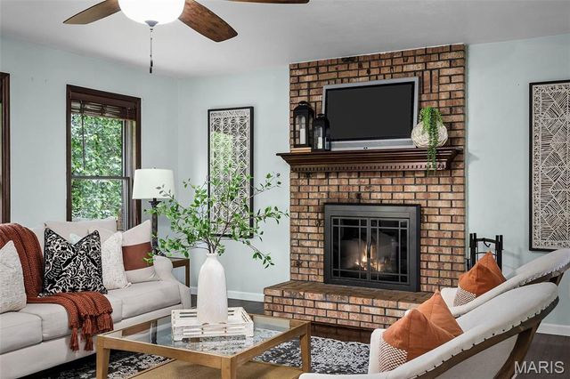 5 Sheran Court, St Charles, MO 63303