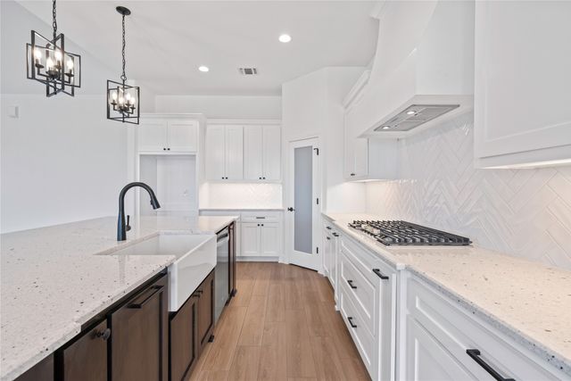 233 Oak Meadow Lane, Weatherford, TX 76085