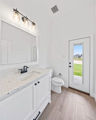 233 Oak Meadow Lane, Weatherford, TX 76085