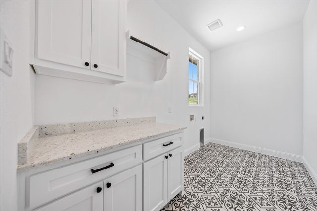 233 Oak Meadow Lane, Weatherford, TX 76085