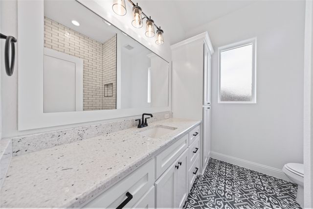 233 Oak Meadow Lane, Weatherford, TX 76085