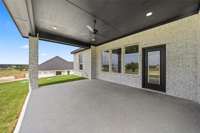 233 Oak Meadow Lane, Weatherford, TX 76085