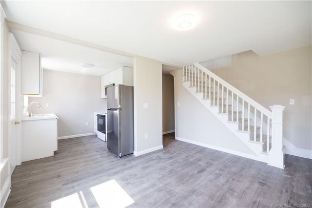 8 Buckingham Road B, Mansfield, CT 06250