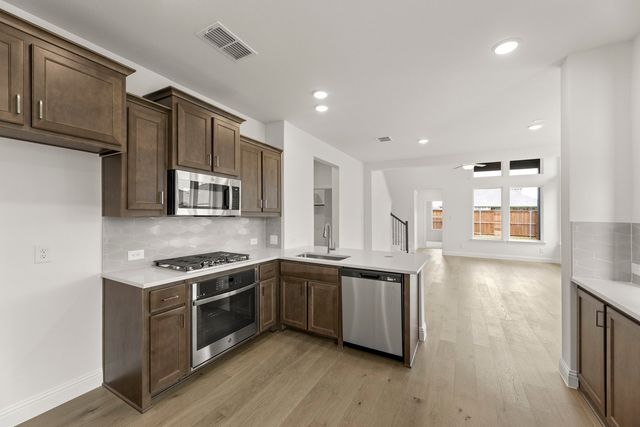 900 Collegiate Drive, Little Elm, TX 75068