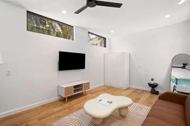 1103 Cherico ST 2, Austin, TX 78702