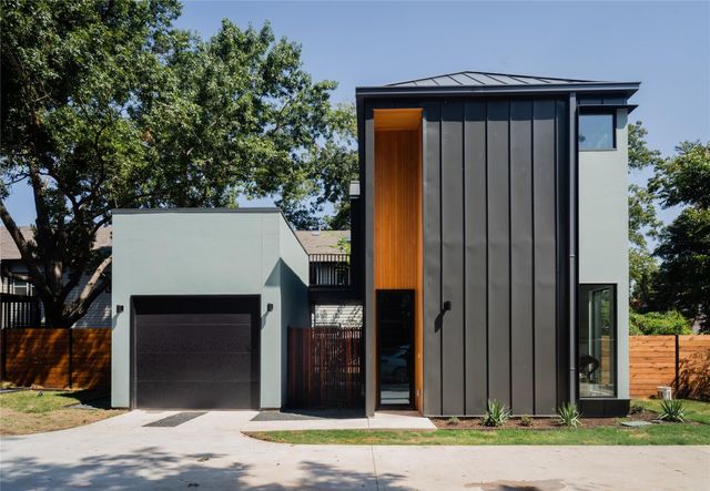 1103 Cherico ST 2, Austin, TX 78702