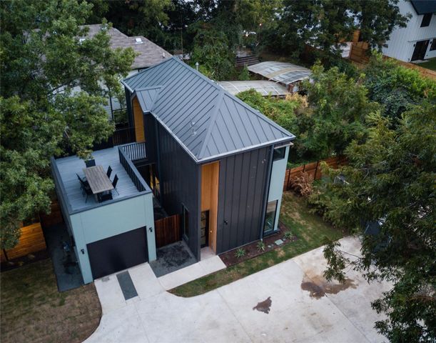 1103 Cherico ST 2, Austin, TX 78702