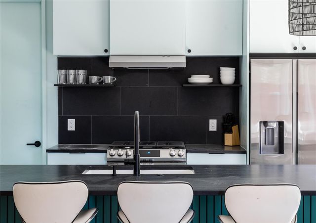 1103 Cherico ST 2, Austin, TX 78702