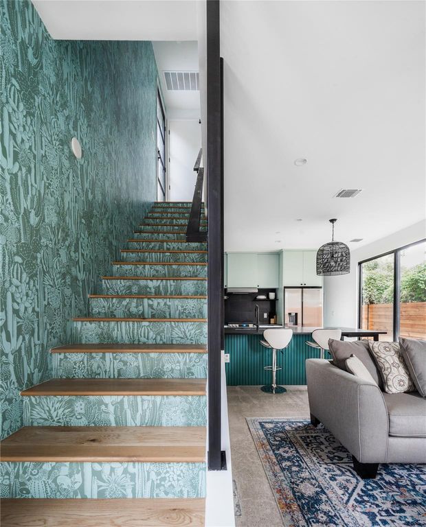 1103 Cherico ST 2, Austin, TX 78702