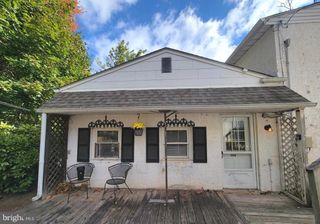 1122 TAYLORSVILLE RD #102, Washington Crossing, PA 18977