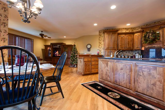 5653 S Lake Ridge, Springfield, MO 65804