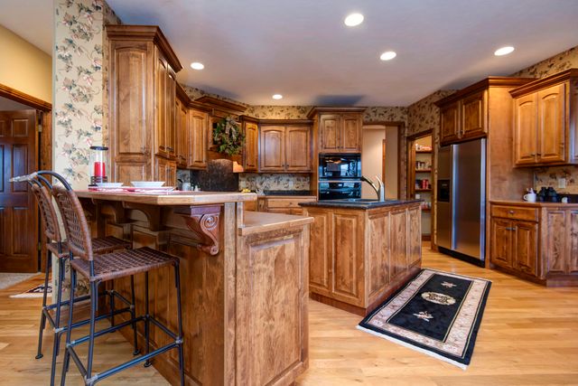 5653 S Lake Ridge, Springfield, MO 65804